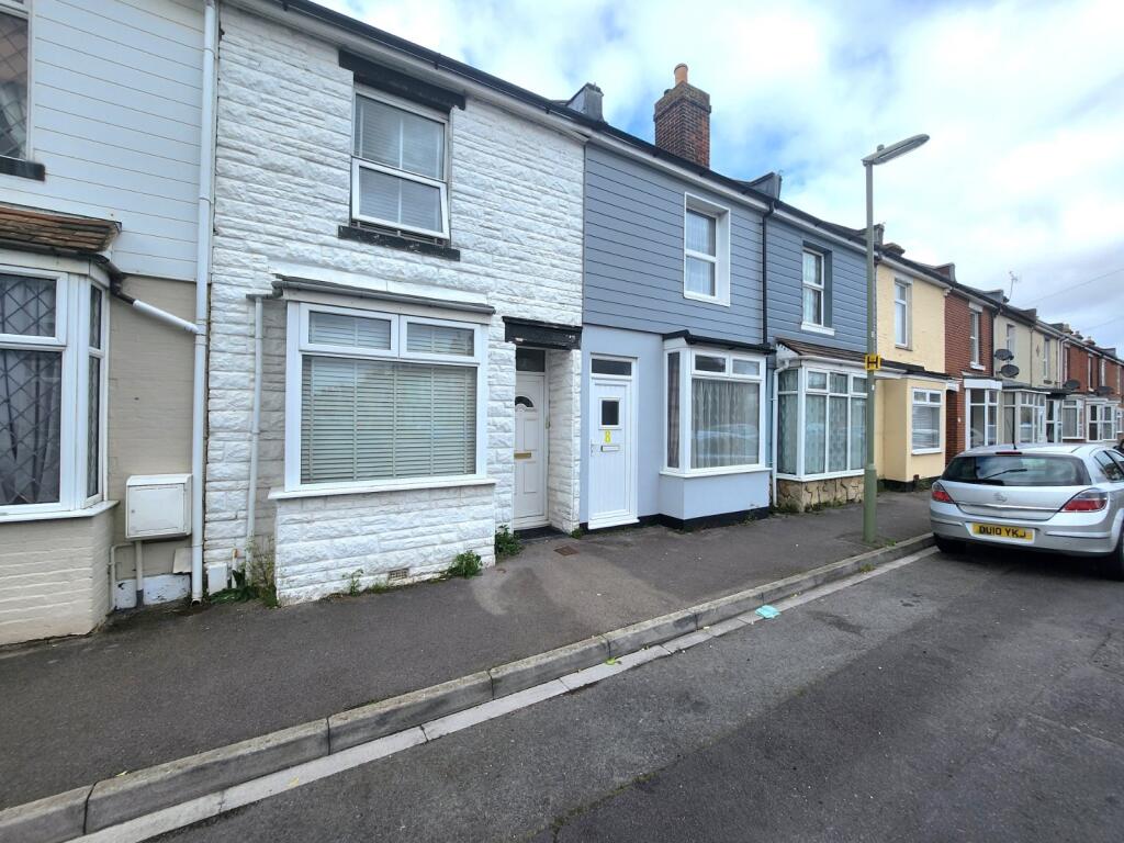 2 bed Mid Terraced House for rent in Gosport. From Beals - Gosport