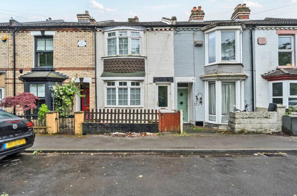 2 bed Mid Terraced House for rent in Gosport. From Beals - Gosport 2 bed Mid Terraced House for rent in Gosport. From Beals - Gosport