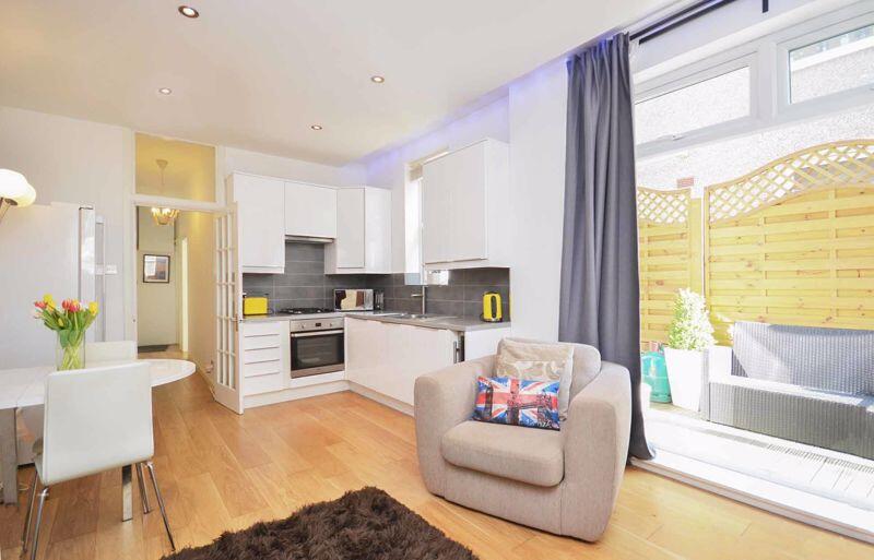 2 bed House (unspecified) for rent in Clapham. From Patrick Henry Ltd