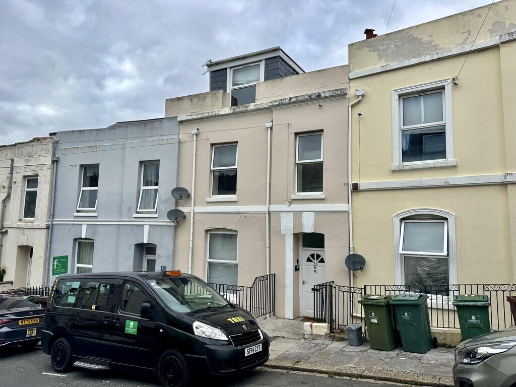 2 bed Apartment for rent in Plymouth. From At Home Property - Plymouth