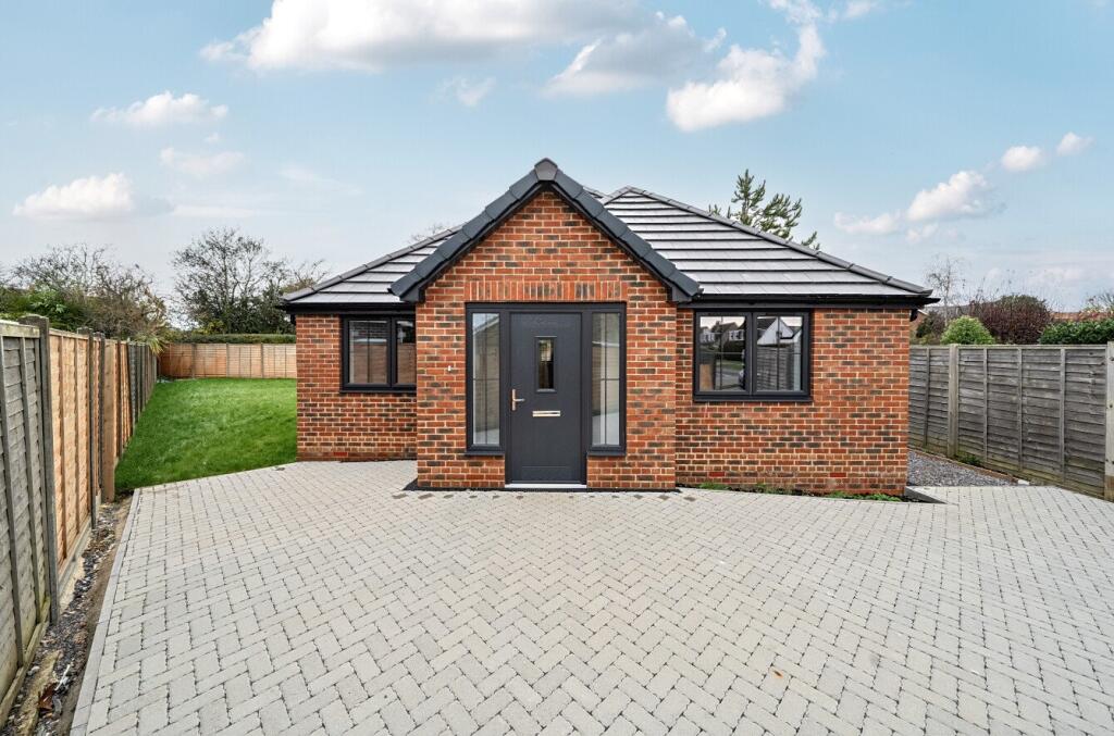 3 bed Bungalow for rent in Southbourne. From Beals - Havant 3 bed Bungalow for rent in Southbourne. From Beals - Havant