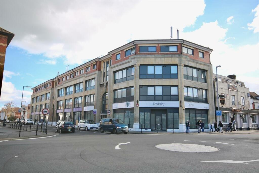 1 bed 1st Floor Flat for rent in Portsmouth. From Beals - North End