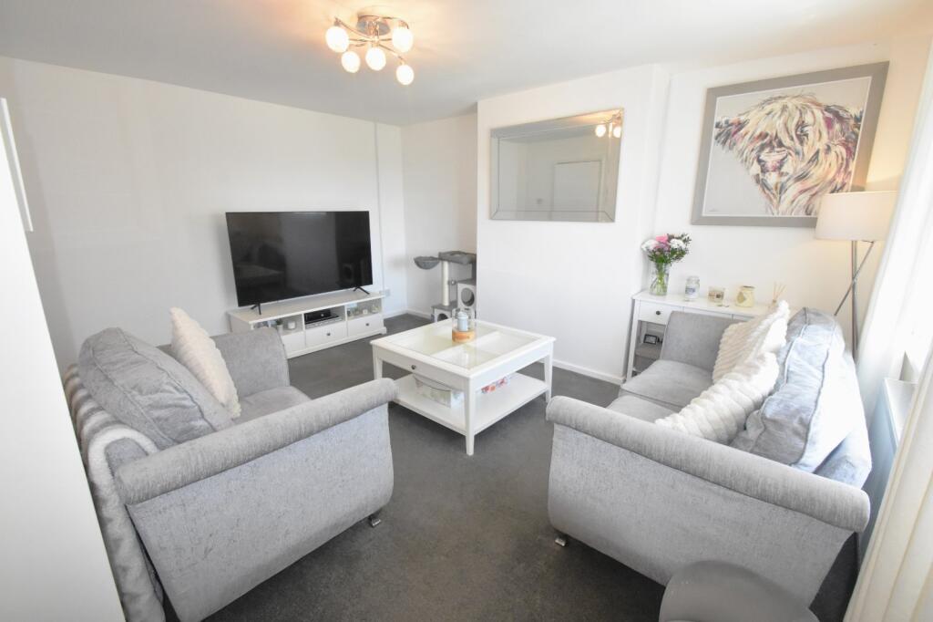 2 bed 1st Floor Flat for rent in Southwick. From Beals - North End