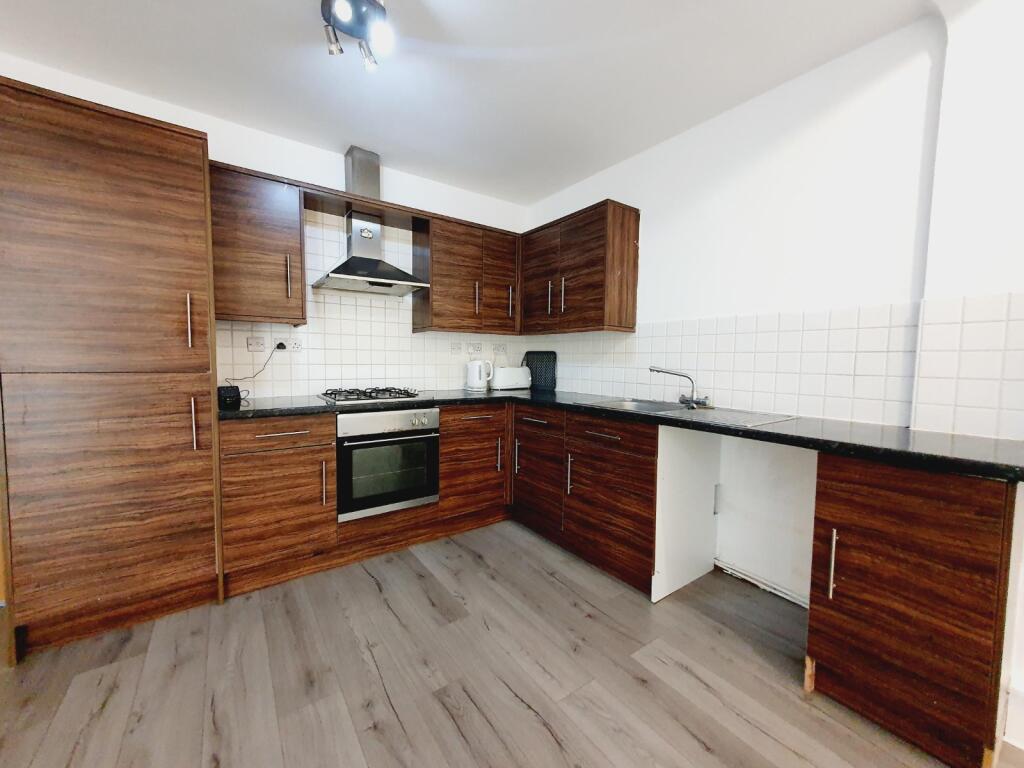 3 bed 1st Floor Flat for rent in Portsmouth. From Beals - North End 3 bed 1st Floor Flat for rent in Portsmouth. From Beals - North End