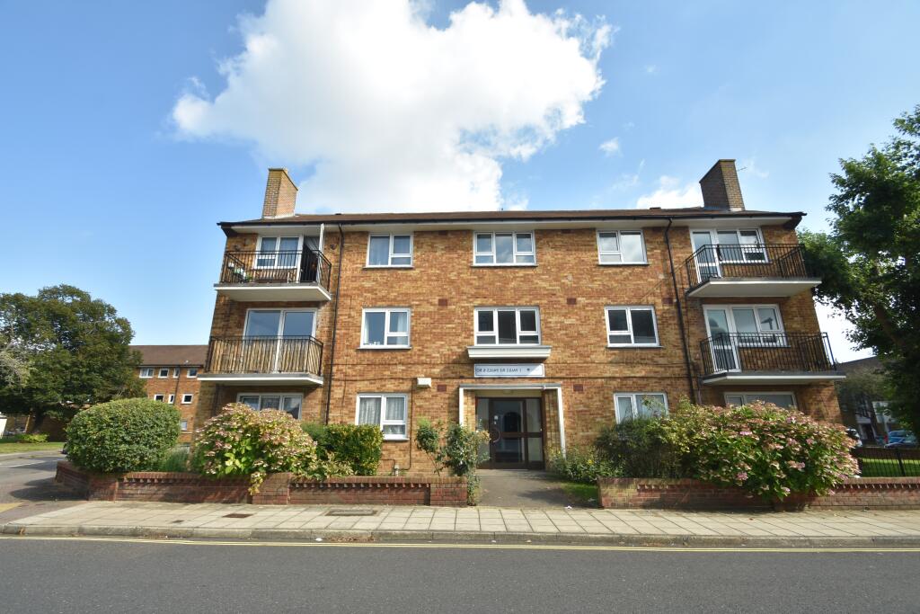 1 bed 1st Floor Flat for rent in Portsmouth. From Beals - Southsea 1 bed 1st Floor Flat for rent in Portsmouth. From Beals - Southsea