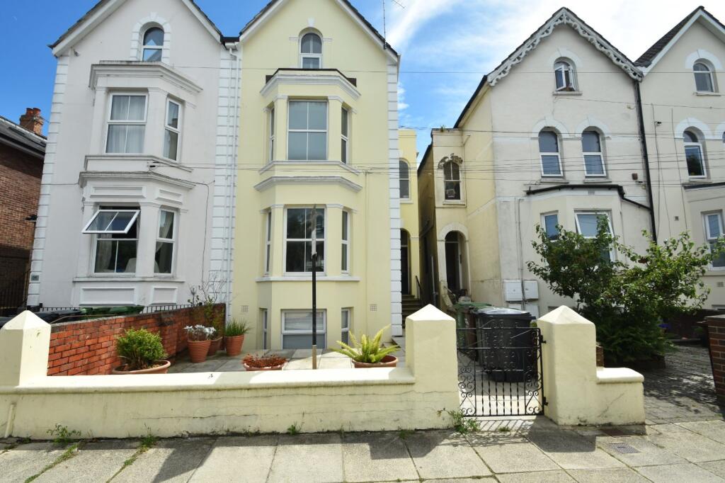5 bed Semi Detached for rent in Portsmouth. From Beals - Southsea