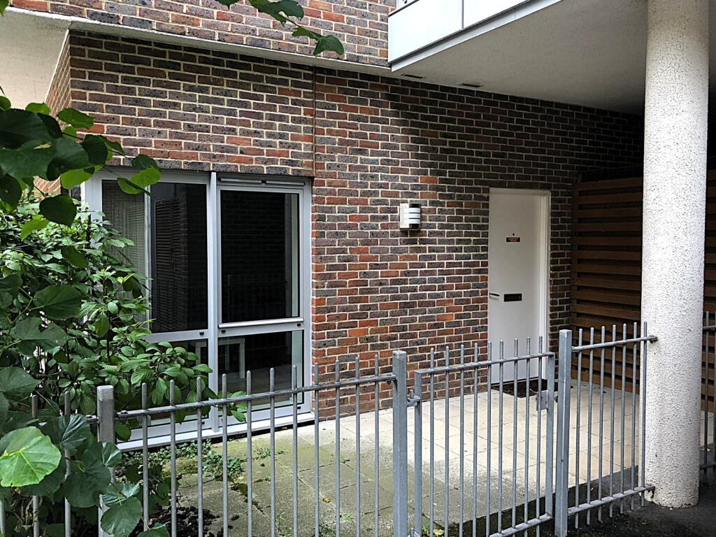 1 bed 1st Floor Flat for rent in Portsmouth. From Beals - Southsea