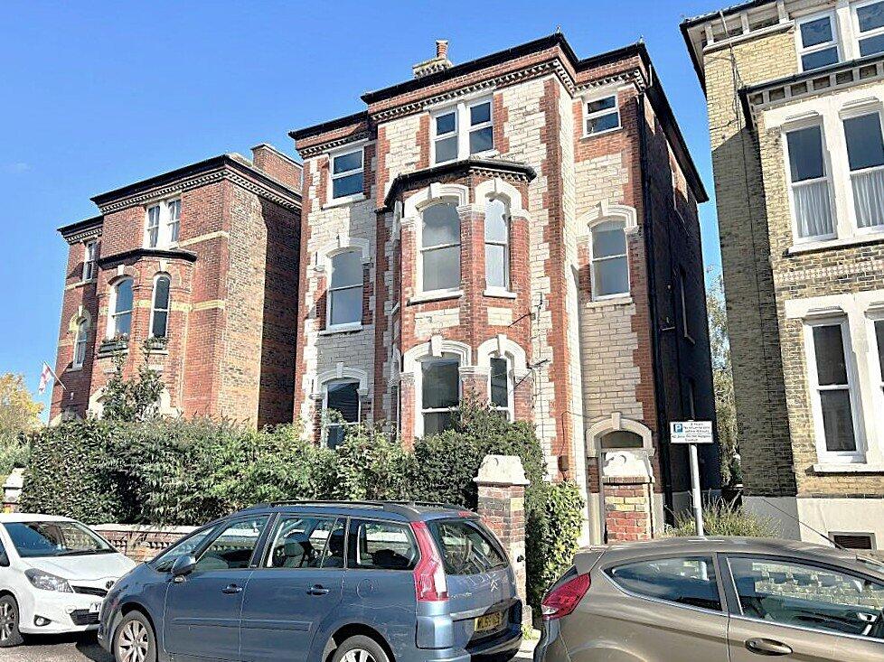 2 bed 1st Floor Flat for rent in Portsmouth. From Beals - Southsea