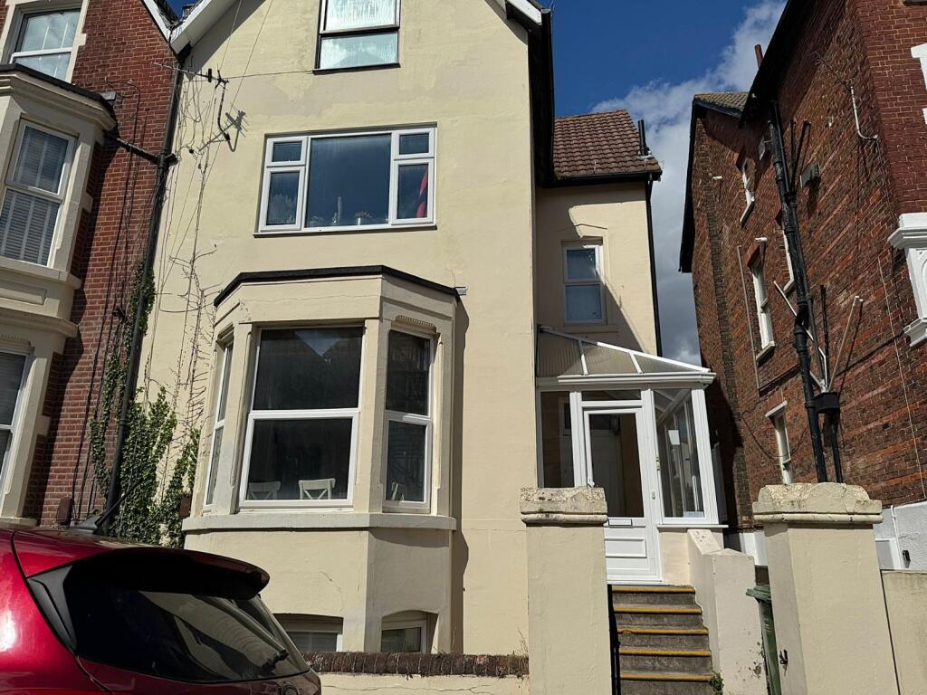 1 bed 1st Floor Flat for rent in Portsmouth. From Beals - Southsea