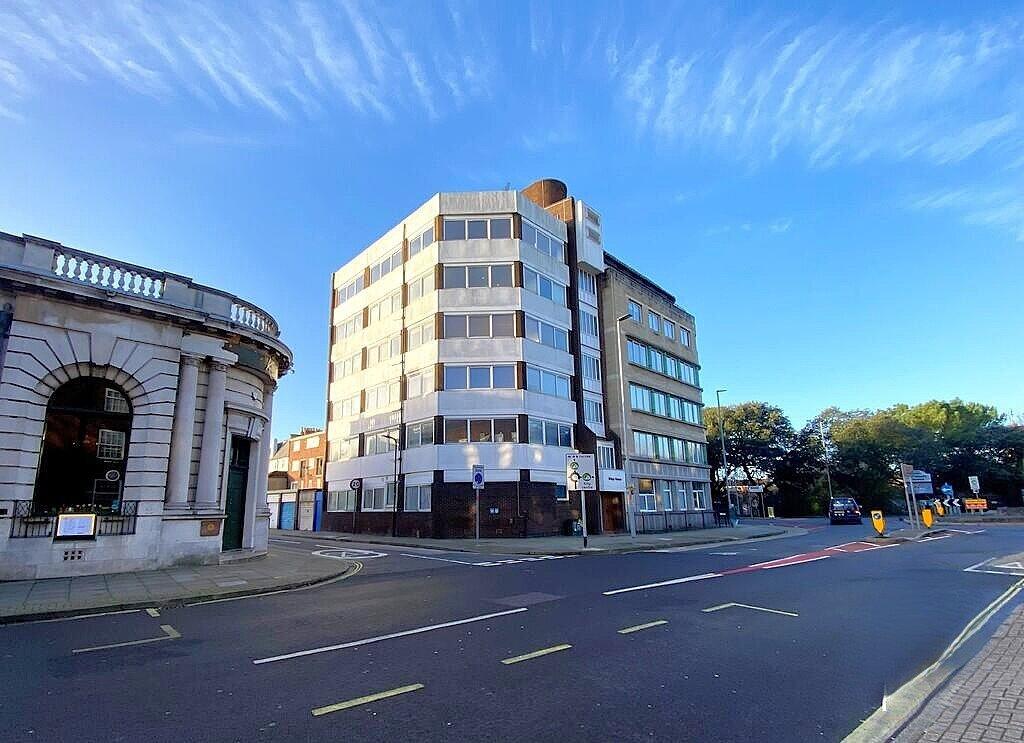 2 bed 1st Floor Flat for rent in Portsmouth. From Beals - Southsea