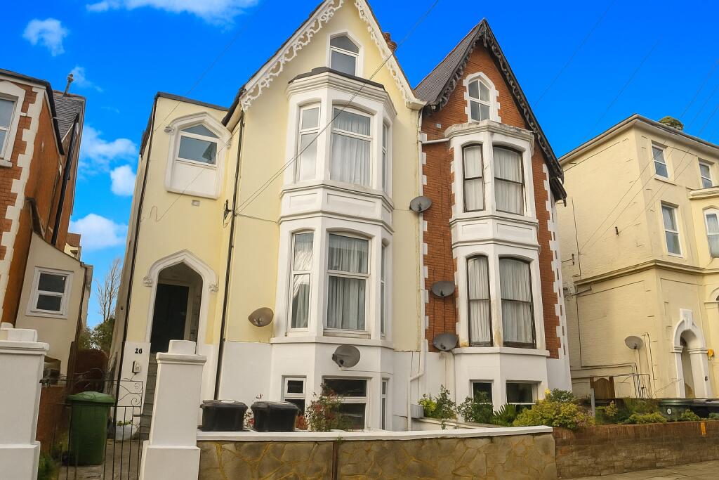 1 bed 1st Floor Flat for rent in Portsmouth. From Beals - Southsea 1 bed 1st Floor Flat for rent in Portsmouth. From Beals - Southsea