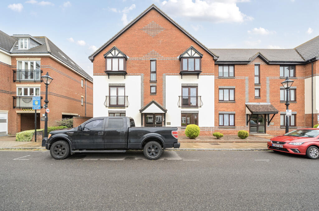 2 bed 1st Floor Flat for rent in Portsmouth. From Beals - Southsea