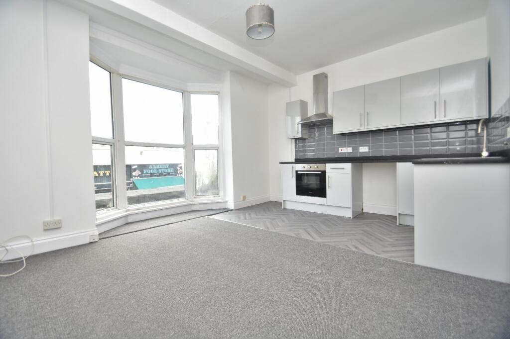 2 bed 1st Floor Flat for rent in Portsmouth. From Beals - Southsea