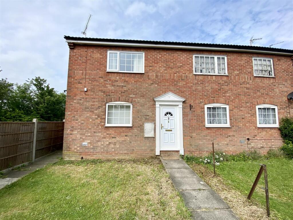 4 bed Studio for rent in Luton. From P and R Property - Luton
