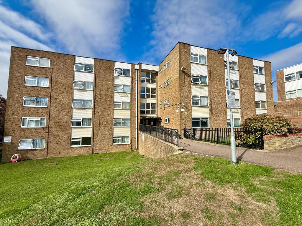 0 bed 1st Floor Flat for rent in Cockernhoe. From P and R Property - Luton