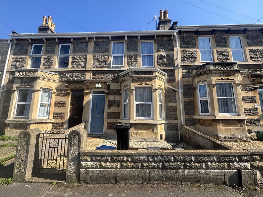 5 bed Mid Terraced House for rent in Bath. From Roman City Property Management Ltd - Bath