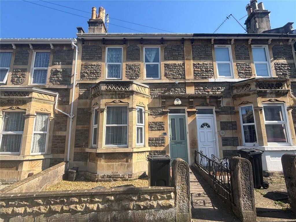 5 bed Mid Terraced House for rent in Bath. From Roman City Property Management Ltd - Bath