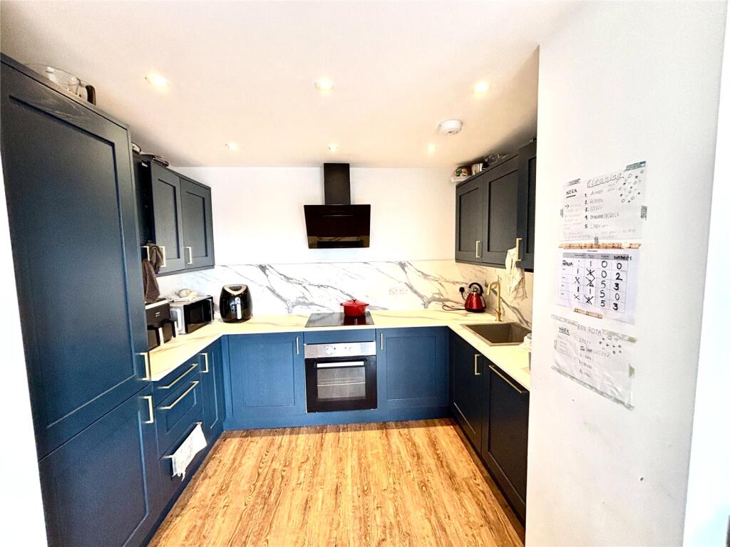 5 bed End of Terrace for rent in Southstoke. From Roman City Property Management Ltd - Bath