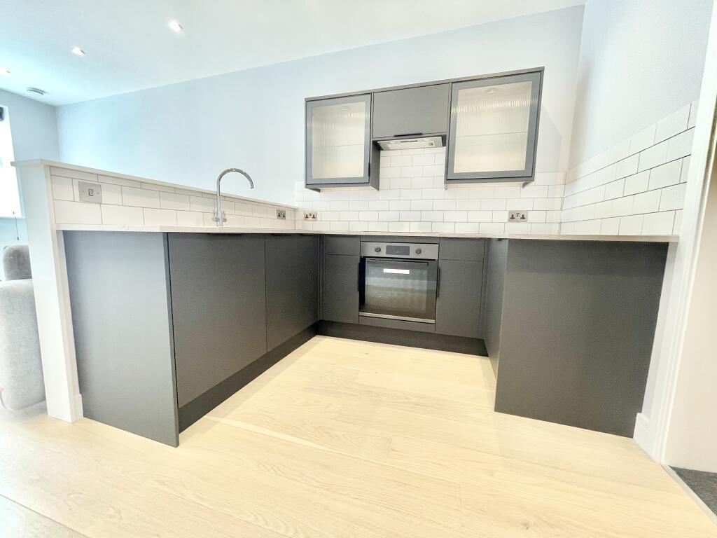 1 bed Apartment for rent in Englishcombe. From Roman City Property Management Ltd - Bath 1 bed Apartment for rent in Englishcombe. From Roman City Property Management Ltd - Bath