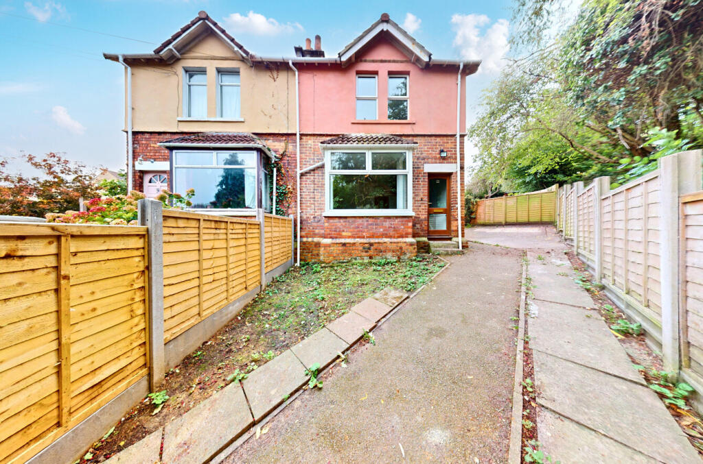 3 bed End of Terrace for rent in Bath. From Roman City Property Management Ltd - Bath 3 bed End of Terrace for rent in Bath. From Roman City Property Management Ltd - Bath