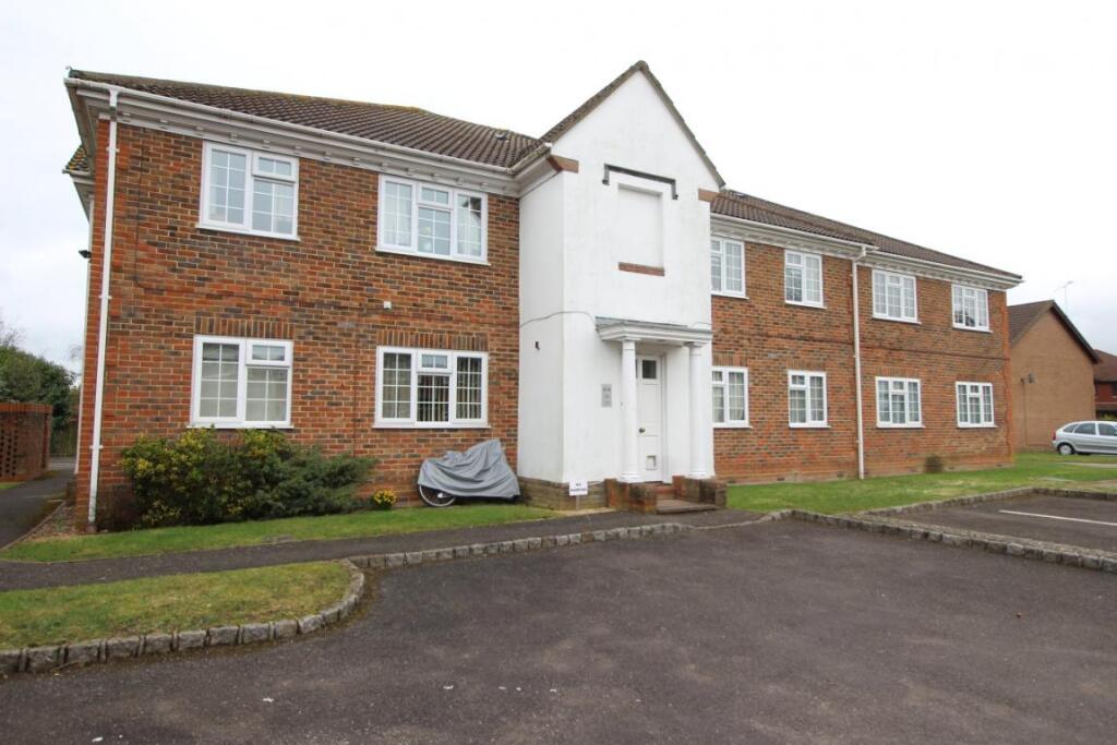 1 bed 1st Floor Flat for rent in Ash Green. From Bridges Estate Agents - Ash Vale