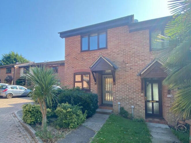 2 bed End of Terrace for rent in Wyke. From Bridges Estate Agents - Ash Vale