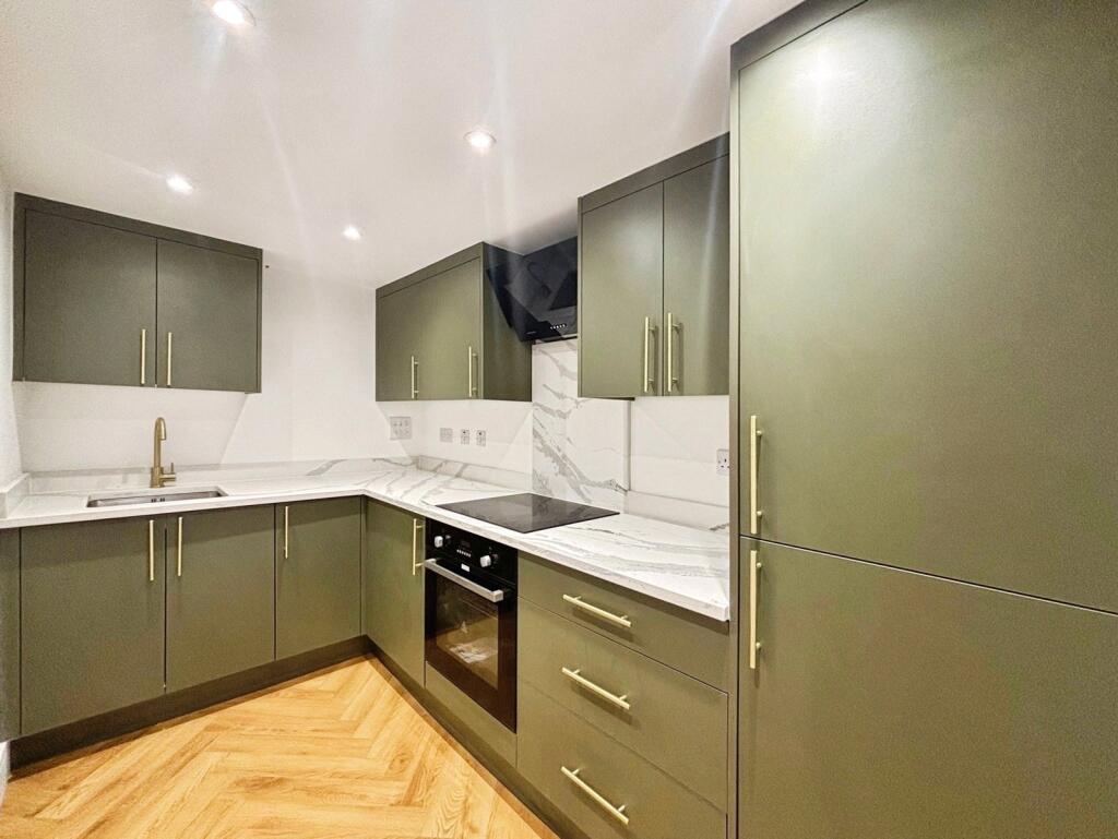 1 bed 1st Floor Flat for rent in Ash Green. From Bridges Estate Agents - Ash Vale 1 bed 1st Floor Flat for rent in Ash Green. From Bridges Estate Agents - Ash Vale