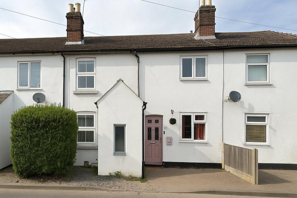 2 bed Mid Terraced House for rent in Wyke. From Bridges Estate Agents - Ash Vale 2 bed Mid Terraced House for rent in Wyke. From Bridges Estate Agents - Ash Vale