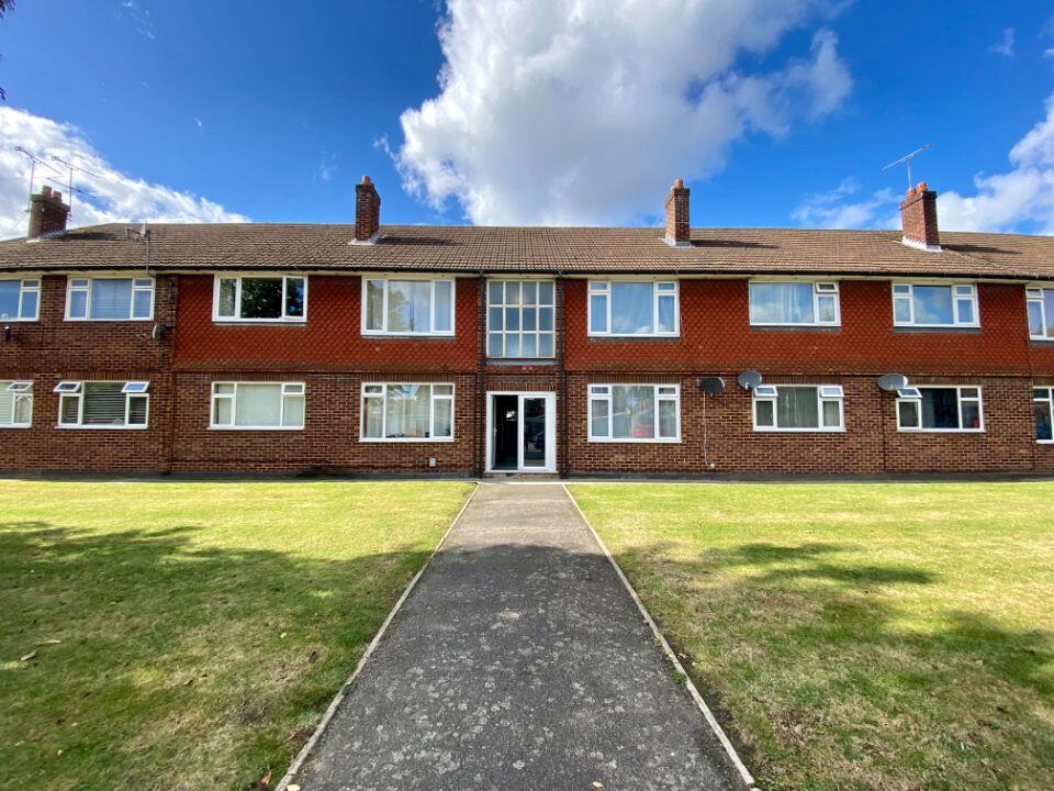 2 bed 1st Floor Flat for rent in Farnborough. From Bridges Estate Agents - Farnborough