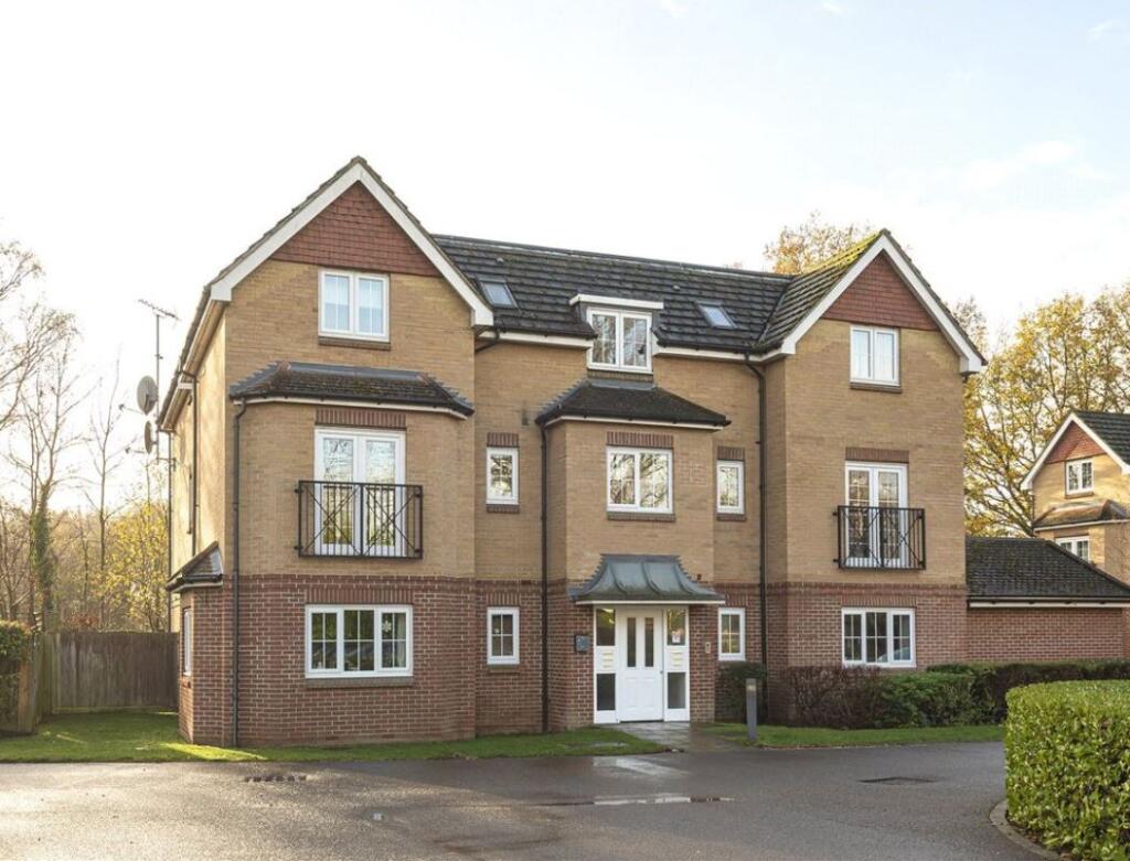 2 bed 1st Floor Flat for rent in Farnborough. From Bridges Estate Agents - Farnborough