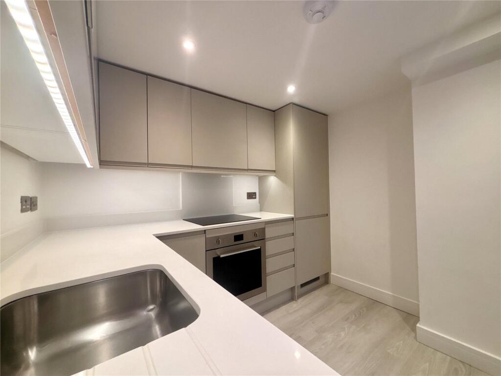 1 bed 1st Floor Flat for rent in Farnborough. From Bridges Estate Agents - Farnborough