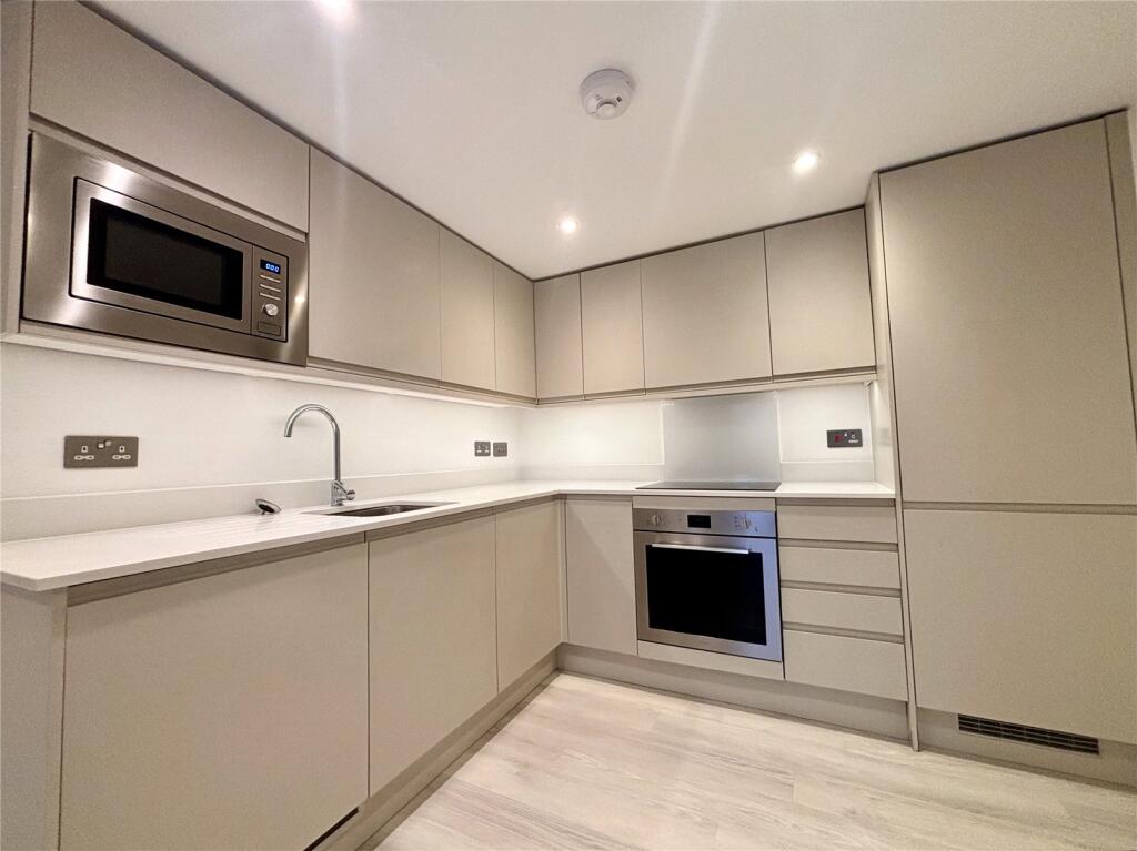 1 bed 1st Floor Flat for rent in Farnborough. From Bridges Estate Agents - Farnborough