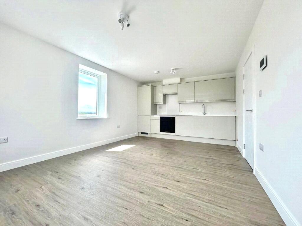 1 bed 1st Floor Flat for rent in Farnborough. From Bridges Estate Agents - Farnborough