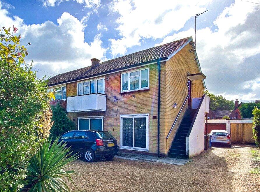 2 bed Annexe for rent in Farnborough. From Bridges Estate Agents - Farnborough