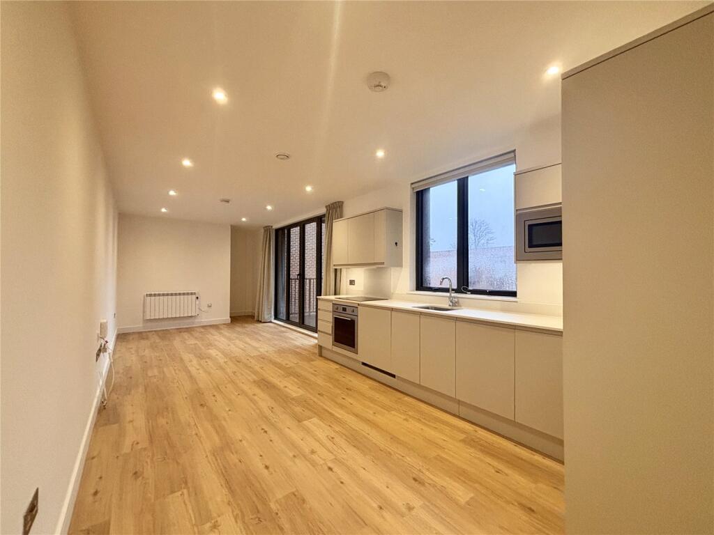 2 bed 1st Floor Flat for rent in Farnborough. From Bridges Estate Agents - Farnborough
