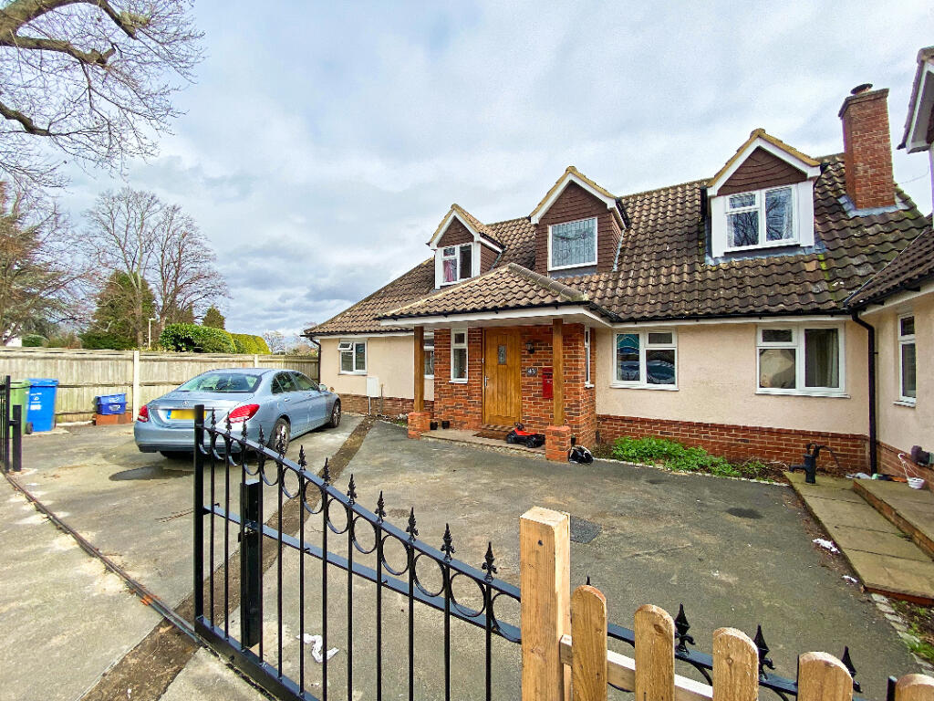 4 bed Bungalow for rent in Farnborough. From Bridges Estate Agents - Farnborough