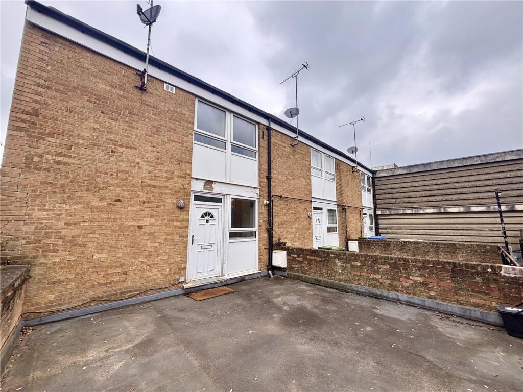 2 bed Annexe for rent in Farnborough. From Bridges Estate Agents - Farnborough