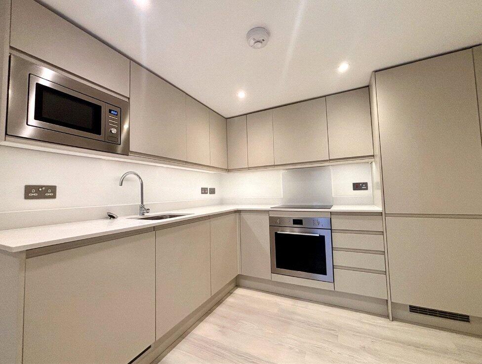 2 bed 1st Floor Flat for rent in Farnborough. From Bridges Estate Agents - Farnborough