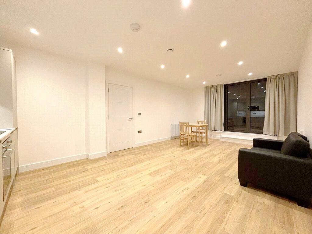 1 bed 1st Floor Flat for rent in Farnborough. From Bridges Estate Agents - Farnborough 1 bed 1st Floor Flat for rent in Farnborough. From Bridges Estate Agents - Farnborough