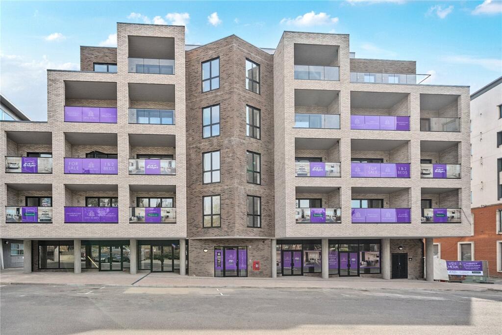 2 bed 1st Floor Flat for rent in . From Bridges Estate Agents - Farnborough
