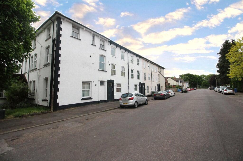 2 bed 1st Floor Flat for rent in Farnborough. From Bridges Estate Agents - Farnborough