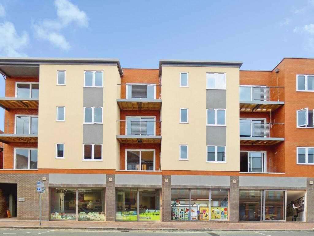 2 bed 1st Floor Flat for rent in Farnborough. From Bridges Estate Agents - Farnborough