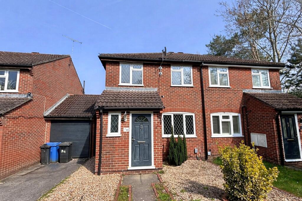 3 bed Semi Detached for rent in Fleet. From Bridges Estate Agents - Fleet
