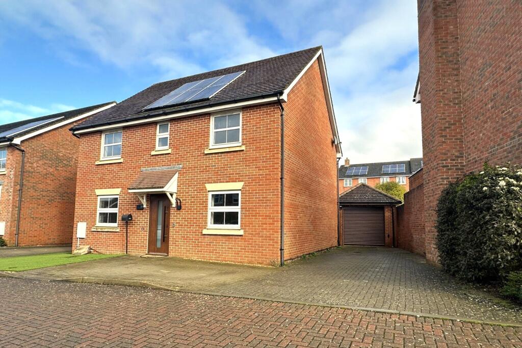 4 bed Detached for rent in Fleet. From Bridges Estate Agents - Fleet