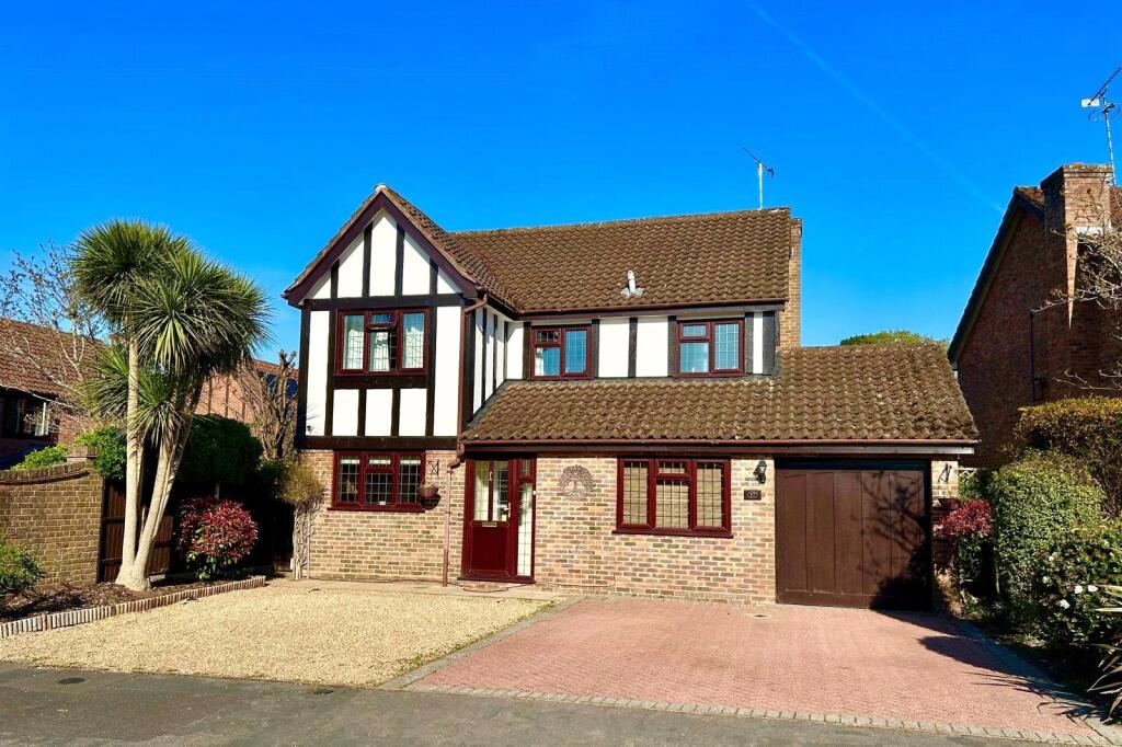 4 bed Detached for rent in Deepcut. From Bridges Estate Agents - Frimley