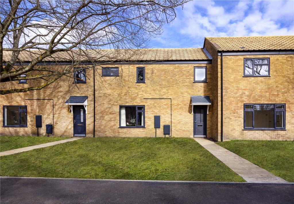 3 bed Detached for rent in Deepcut. From Bridges Estate Agents - Frimley 3 bed Detached for rent in Deepcut. From Bridges Estate Agents - Frimley