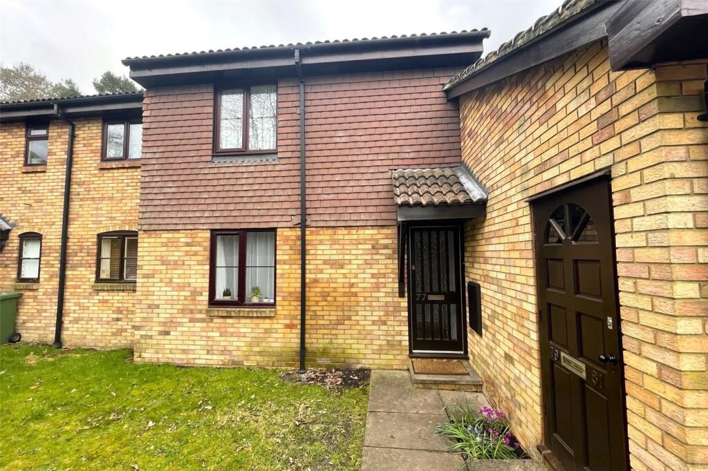 1 bed 1st Floor Flat for rent in Deepcut. From Bridges Estate Agents - Frimley