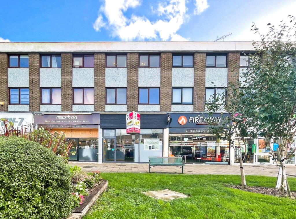 3 bed 1st Floor Flat for rent in Frimley. From Bridges Estate Agents - Frimley