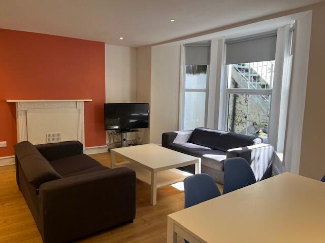 6 bed Mid Terraced House for rent in Plymouth. From Student Life - Plymouth 6 bed Mid Terraced House for rent in Plymouth. From Student Life - Plymouth