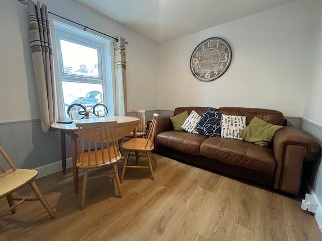 4 bed Mid Terraced House for rent in Plymouth. From Student Life - Plymouth